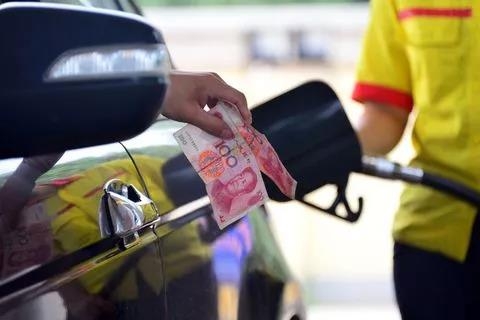 油價預漲810元“明天5月28日”調價窗口開啟“地板價”存廢引發爭議